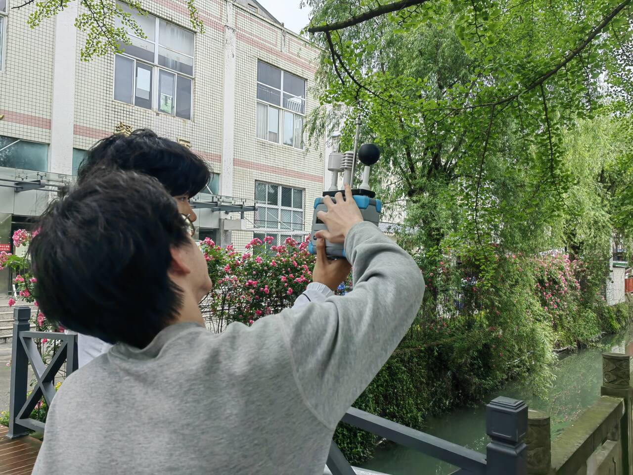 设备调试实景图